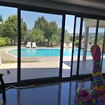 فيلة Urla Villa *