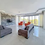 Urla Villa فيلة أورلا