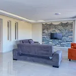 Urla Villa فيلة *